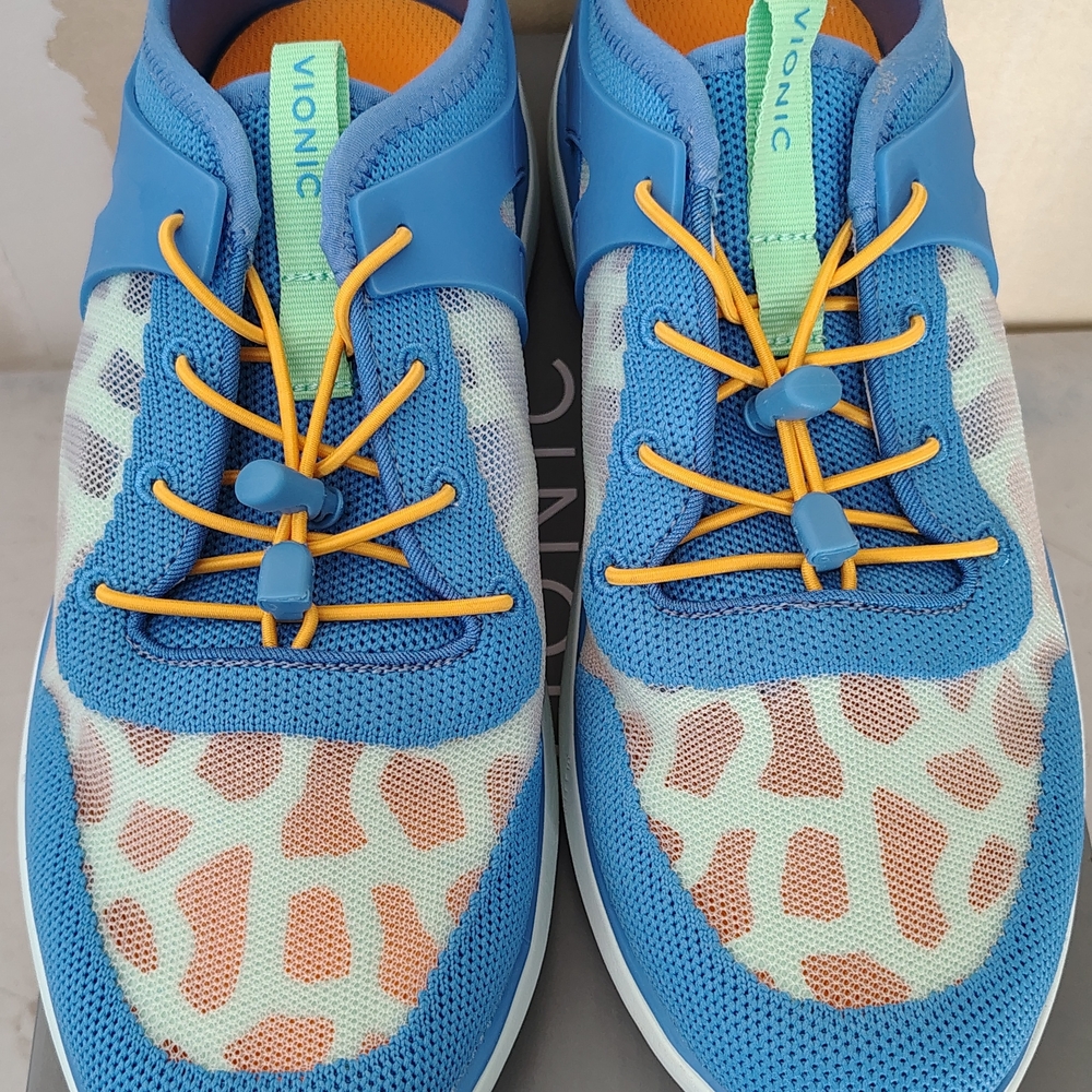 Vionic Amalia Size 8 Women's Blue and Orange Sneakers